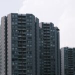 서울 아파트값 84주 상승, 강남3구 하락 전환, 지방 침체 심화